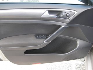 Volkswagen Golf 2013 ADVANCE-thumb-6