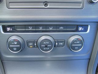 Volkswagen Golf 2013 ADVANCE-thumb-14