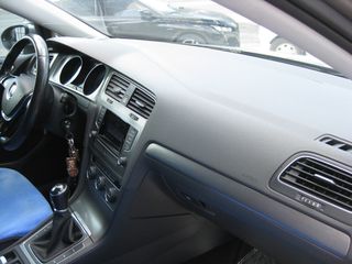 Volkswagen Golf 2013 ADVANCE-thumb-18