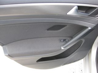 Volkswagen Golf 2013 ADVANCE-thumb-23