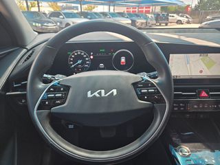 Kia Niro 2022 TITANIUM-thumb-10