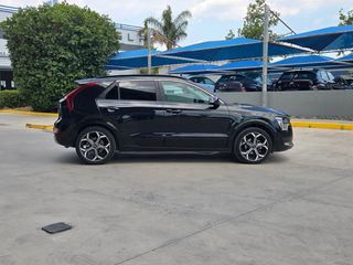Kia Niro 2022 TITANIUM-thumb-4