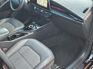 Kia Niro 2022 TITANIUM-thumb-7