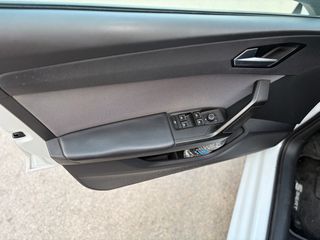 Seat Leon 2021 TDI 150HP Style DSG 2.0-thumb-17