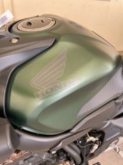Honda CB 650 2024 e-clutch Akrapovic-thumb-3