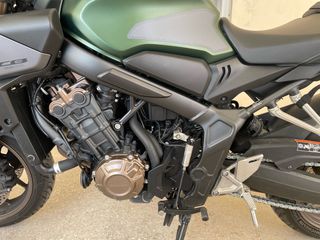 Honda CB 650 2024 e-clutch Akrapovic-thumb-7