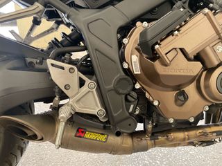 Honda CB 650 2024 e-clutch Akrapovic-thumb-10