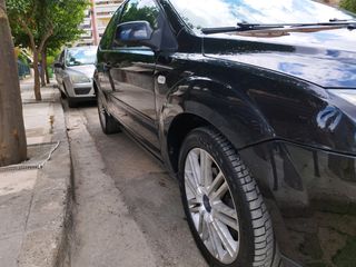 Ford Focus 2006 mk2 1.6 titanium-thumb-6
