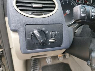 Ford Focus 2006 mk2 1.6 titanium-thumb-22