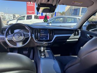 Volvo XC 60 2019 T8 AWD INSCRIPTION PLUG IN-thumb-15