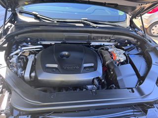 Volvo XC 60 2019 T8 AWD INSCRIPTION PLUG IN-thumb-25