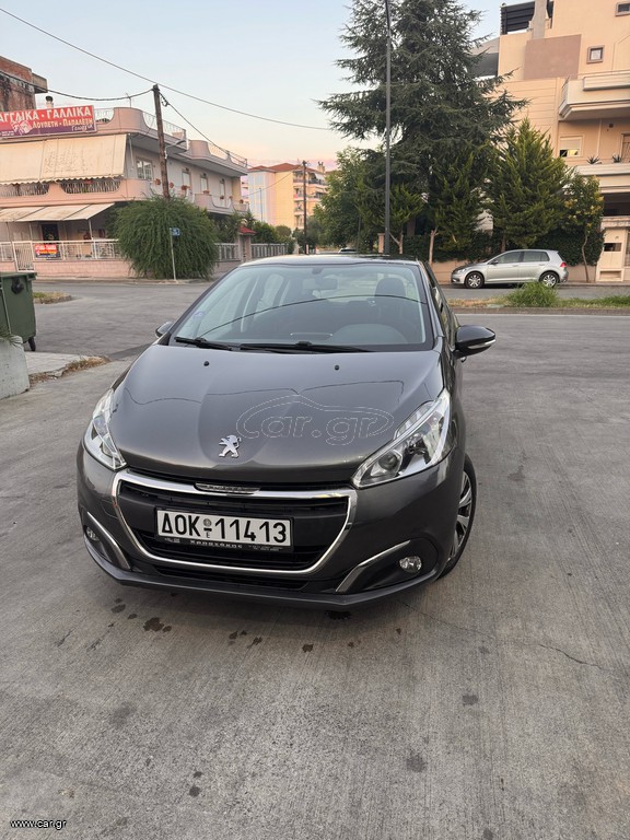 Peugeot 208 2016