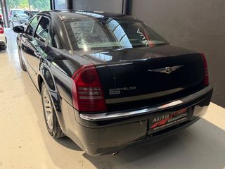 Chrysler 300C 2007-thumb-12
