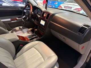 Chrysler 300C 2007-thumb-27