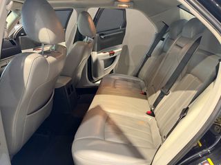 Chrysler 300C 2007-thumb-30