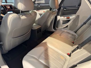 Chrysler 300C 2007-thumb-31