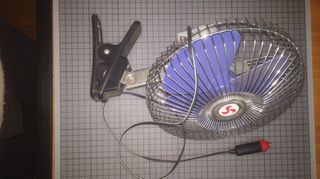 Ανεμιστήρας αυτοκινήτου 12V 22cm με κλιπ μεταχειρισμένος, συμβατός με USB και αναπτήρα