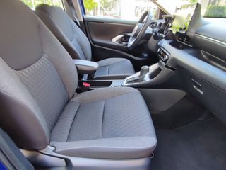 Toyota Yaris 2023 'TEAM D'-FULL LED-KAMΕΡΑ-ΖΑΝΤΕΣ 16'-KEYLESS-ΨΗΦΙΑΚΑ ΟΡ-KΛΙΜΑ-thumb-31