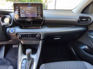 Toyota Yaris 2023 'TEAM D'-FULL LED-KAMΕΡΑ-ΖΑΝΤΕΣ 16'-KEYLESS-ΨΗΦΙΑΚΑ ΟΡ-KΛΙΜΑ-thumb-28