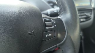 Peugeot 208 2018 1.2 PURETECH 82 ACTIVE-thumb-18