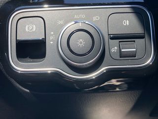 Mercedes-Benz A 200 2023 EΛΛΗΝΙΚΟ-FACE LIFT-WID SCREEN-LED-ΔΕΡΜΑ-CAMERA-thumb-36