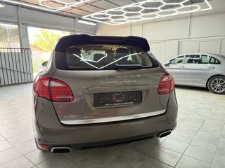 Porsche Cayenne 2011 S - hybrid-thumb-3