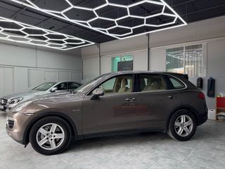 Porsche Cayenne 2011 S - hybrid-thumb-4