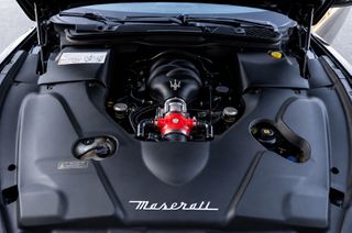 Maserati Gran Turismo 2008 MC SportLine Original CARBON Package F1 BOSE Carplay-thumb-39