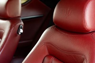 Maserati Gran Turismo 2008 MC SportLine Original CARBON Package F1 BOSE Carplay-thumb-28