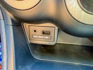 Hyundai i 10 2011-thumb-16
