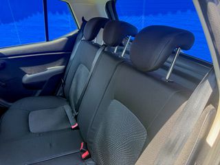 Hyundai i 10 2011-thumb-19