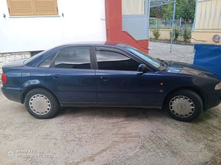 Audi A4 1996-thumb-1