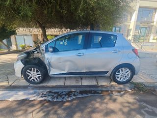 Toyota Yaris 2016-thumb-2