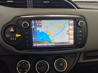 Toyota Yaris 2016-thumb-15