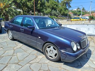 Mercedes-Benz E 200 1999 AVANTGARDE KOMPRESSOR AUTOMATI