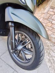 Piaggio Beverly 400 2023 άριστο Εγγύηση μέχρι 06/2027-thumb-5
