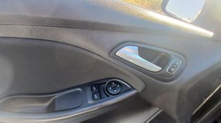 Ford Focus 2016 Fca cars Larissa diesel-thumb-26