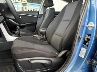 Hyundai i 30 2016-thumb-11