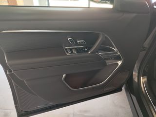 Land Rover Range Rover 2024 P400 Autobiography-thumb-8