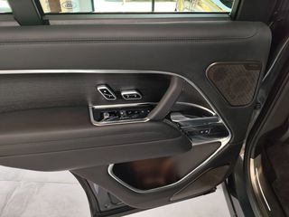 Land Rover Range Rover 2024 P400 Autobiography-thumb-12
