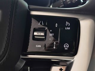 Land Rover Range Rover 2024 P400 Autobiography-thumb-26