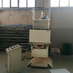 Πρέσσα για συγκόλληση πελμάτων πλαστικών μεταφορικών ιμάντων