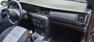 Opel Vectra 1996-thumb-18