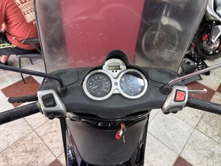 Piaggio Beverly 250 2008 (  ΓΡΑΜΜΑΤΙΑ ΜΕΤΑΞΥ ΜΑΣ )-thumb-6