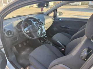 Opel Corsa 2013-thumb-3