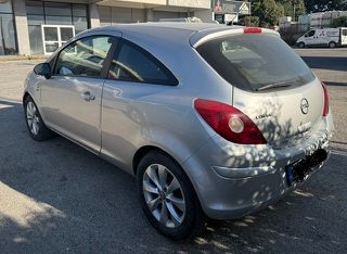 Opel Corsa 2013-thumb-4