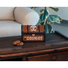 The Goonies Treasure Chest Biscuit box-thumb-3