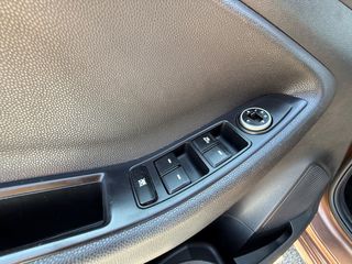 Hyundai i 20 2018 1.4 TREND AUTOMATIC-thumb-9