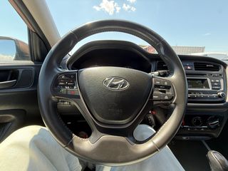 Hyundai i 20 2018 1.4 TREND AUTOMATIC-thumb-11