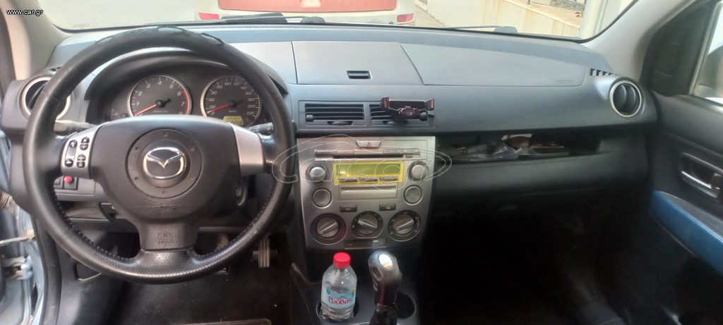 Mazda 2 2004 2004